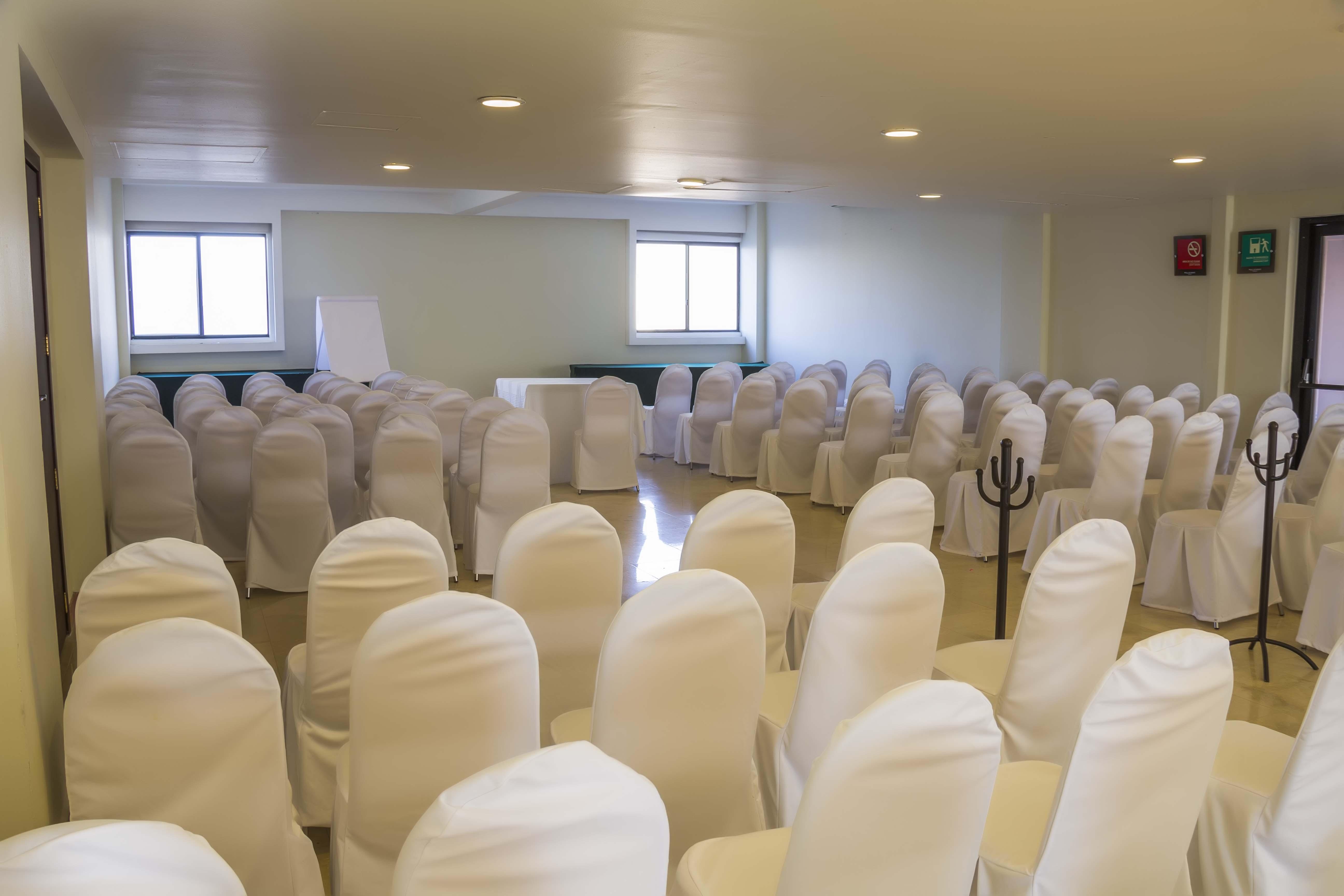 Imperio De Angeles Executive Leon Poliforum 外观 照片