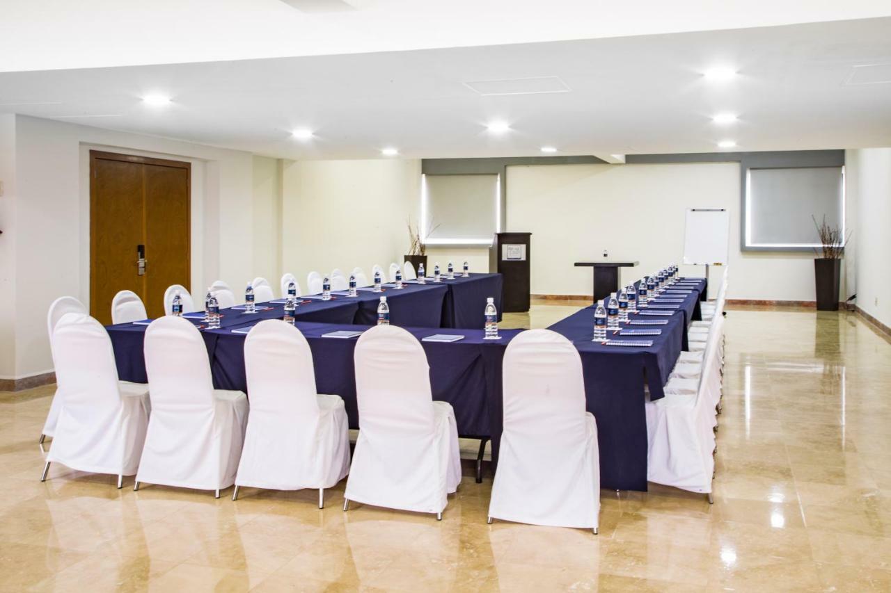 Imperio De Angeles Executive Leon Poliforum 外观 照片